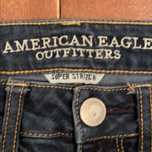 American Eagle High rise dark wash jeans - Picture 3 of 4